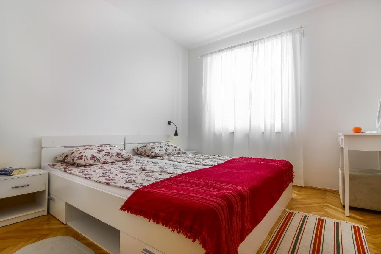 Saten Apartment *
